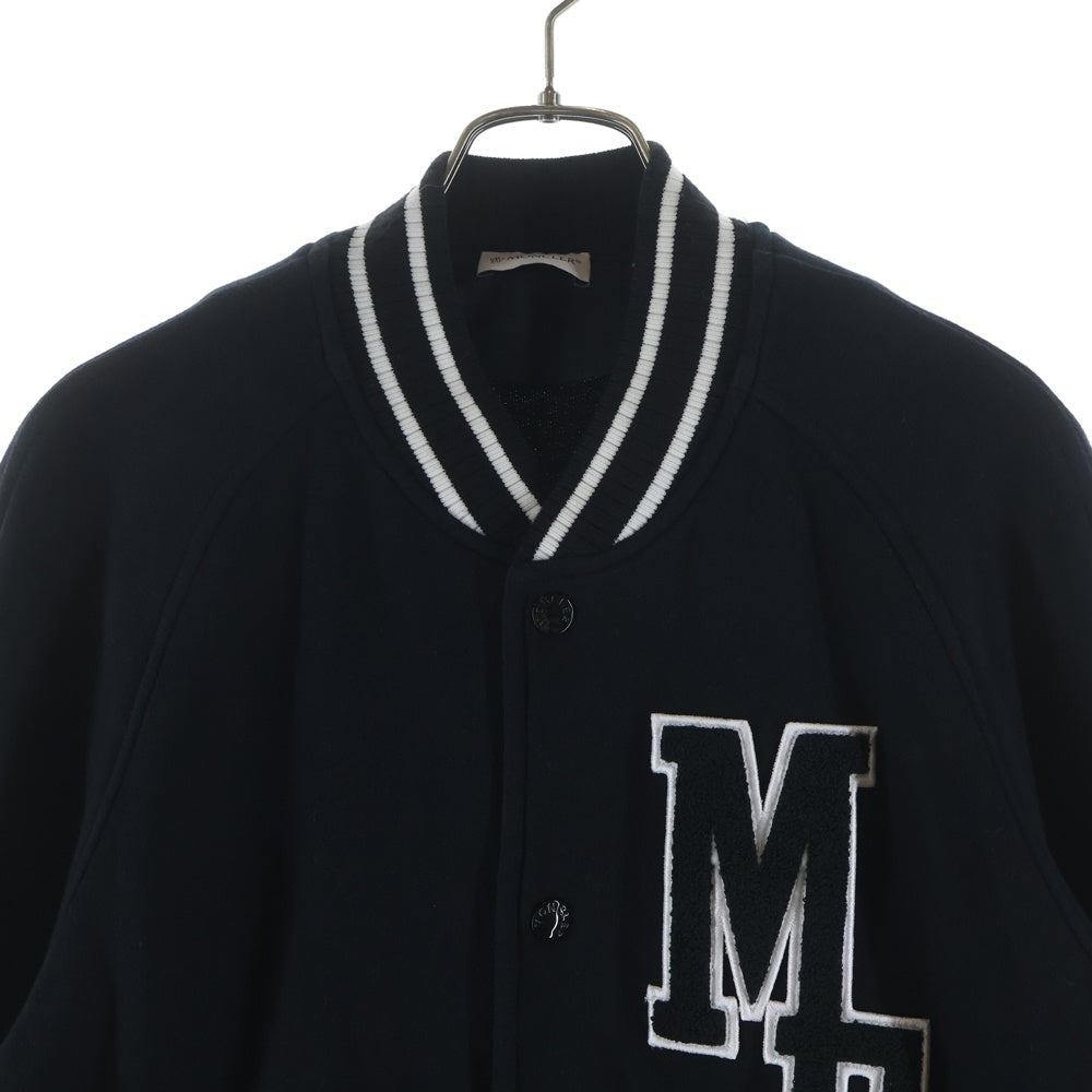 MONCLER(モンクレール) 23AW ×FRAGMENT フラグメント ワッペンロゴ スナップボタン スタジアムジャケット ブルゾン ブラック I209U8G00006 899OJ
