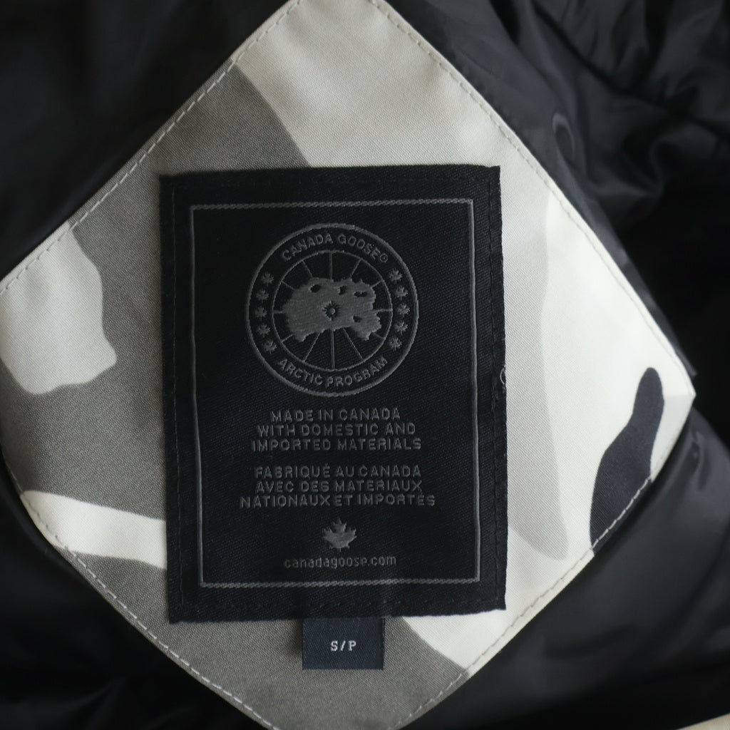 CANADA GOOSE(カナダグース) ダウンジャケット ホワイト/ブラック 迷彩 レディース