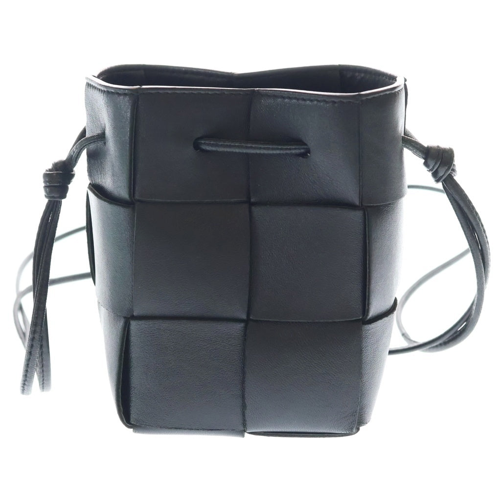 BOTTEGA VENETA(ボッテガヴェネタ) マキシイントレチャート カセット ミニ バケット ショルダーバッグ レザー ブラック レディース