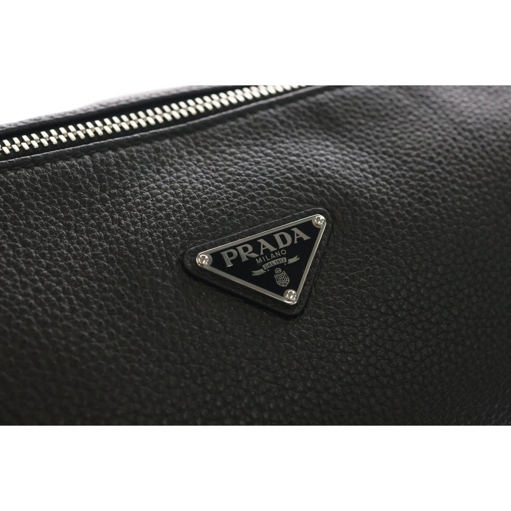 PRADA(プラダ) ヴィッテロダイノ ショルダーバッグ トライアングルロゴ ショルダーロゴ ブラック 2VH185