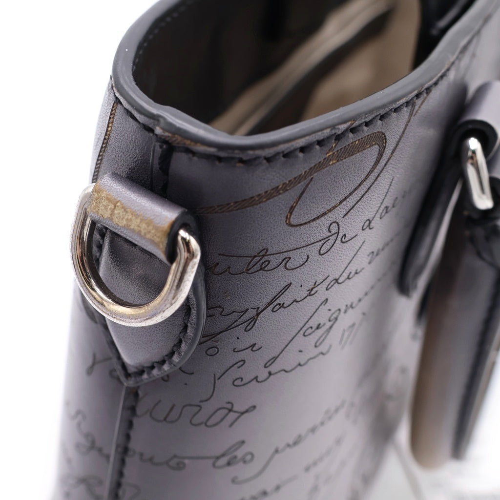 Berluti(ベルルッティ) トゥジュール ガリバー ハンドバック メッセンジャーバッグ スクリットレザー グレー レディース