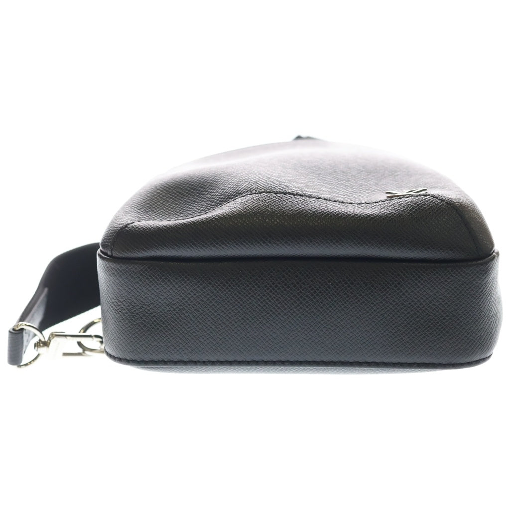 LOUIS VUITTON(ルイヴィトン) ルイヴィトン タイガ アヴェニュー スリングバッグ ウエストバッグ ボディバッグ ブラック レザー M30443 シルバー金具 レディース
