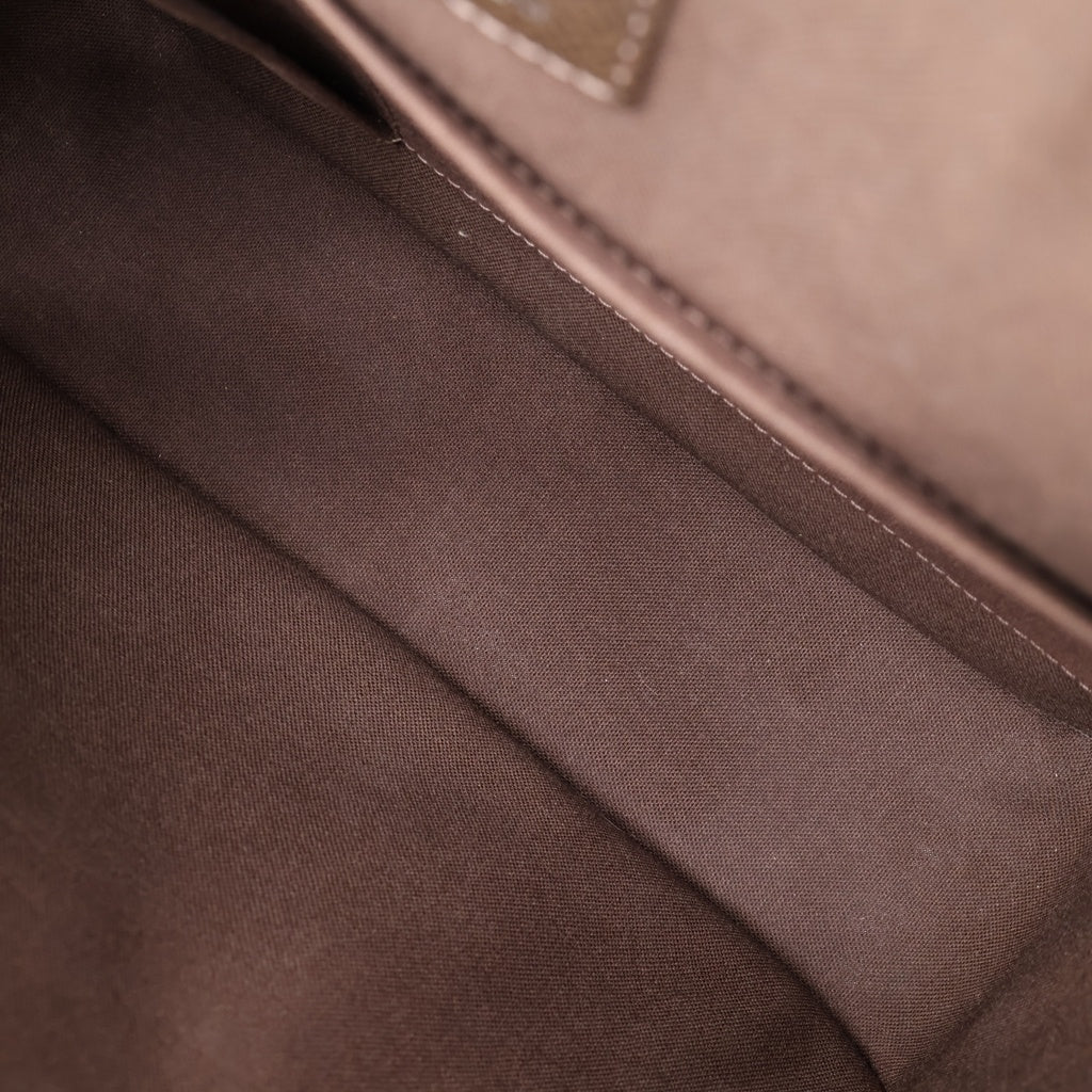 LOUIS VUITTON(ルイヴィトン) タイガ ヴィクトール ショルダーバッグ ブラウン レザー M32488 シルバー金具 レディース