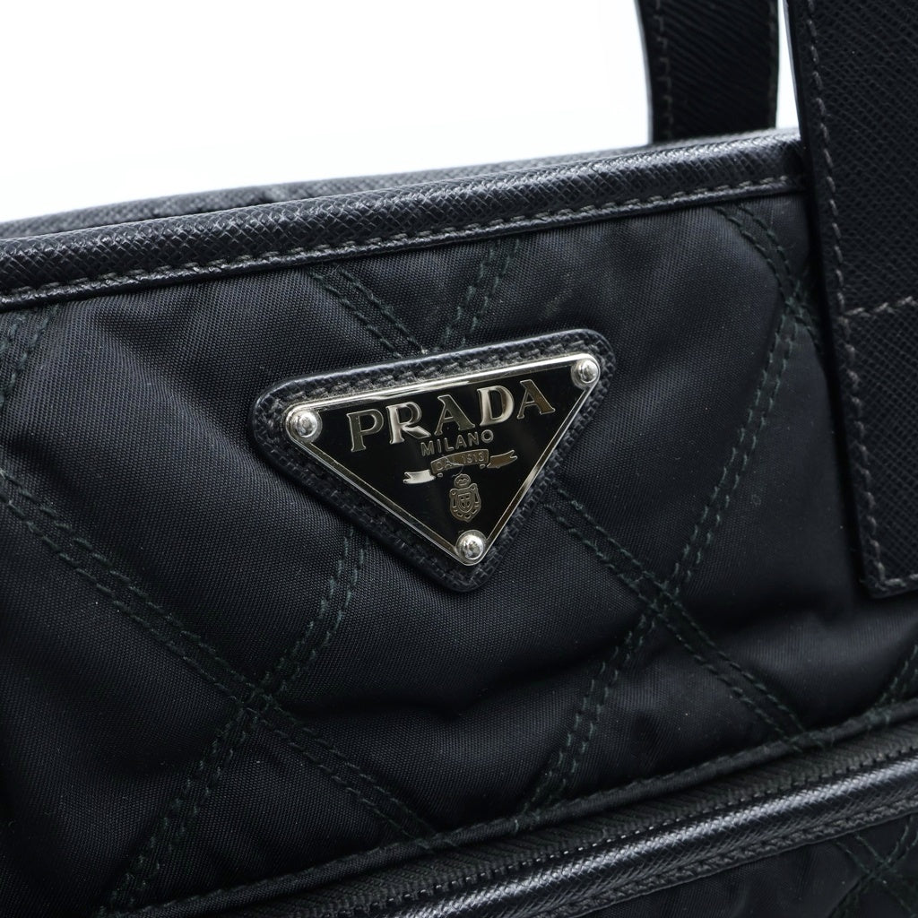 PRADA(プラダ) トライアングルロゴ キルティングトートバッグ ハンドバッグ レザー×ナイロン シルバー金具