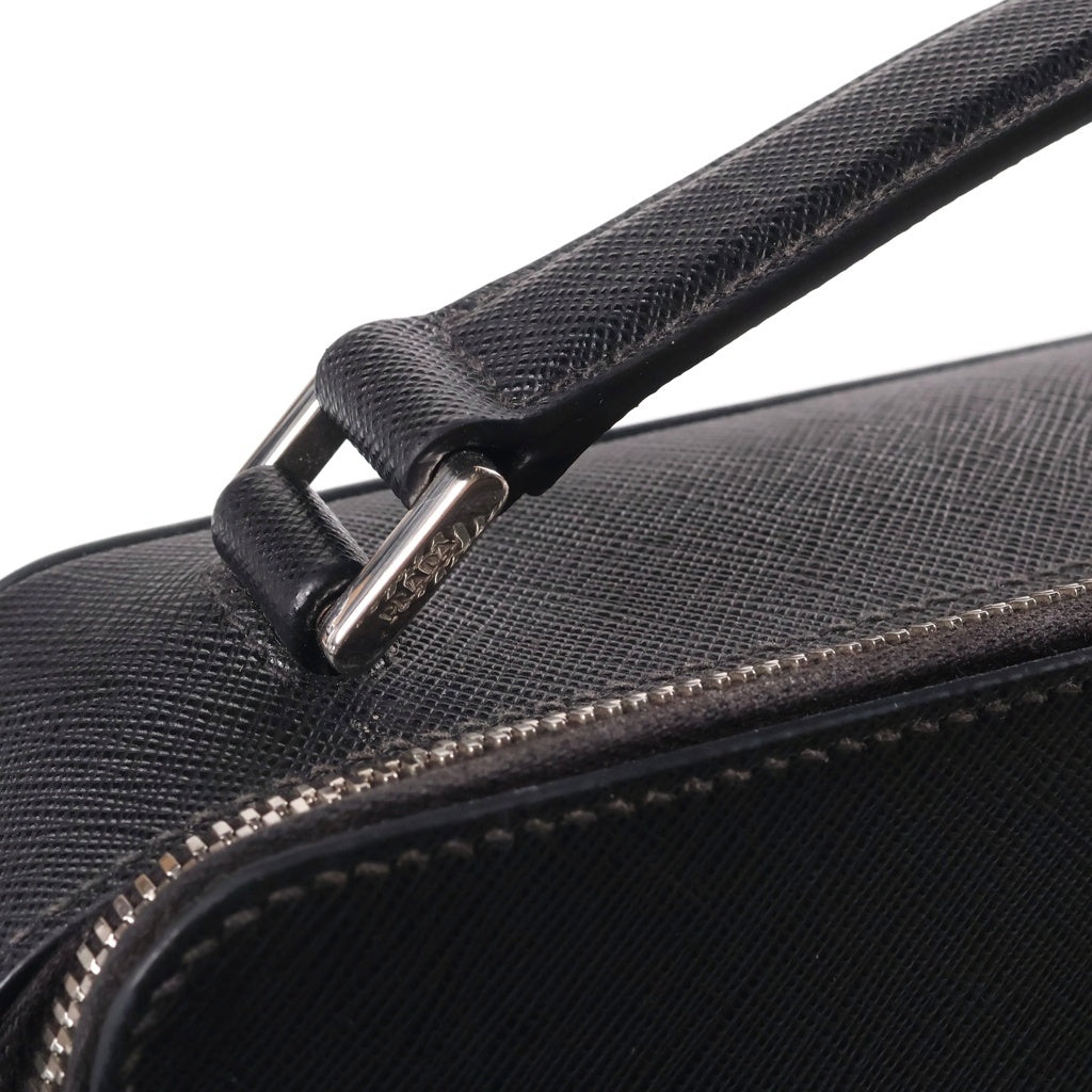 PRADA(プラダ) ブリック サフィアーノレザー トライアングルロゴプレート 2WAY ハンド ショルダーバッグ シルバー金具 ブラック 2VH069 レディース