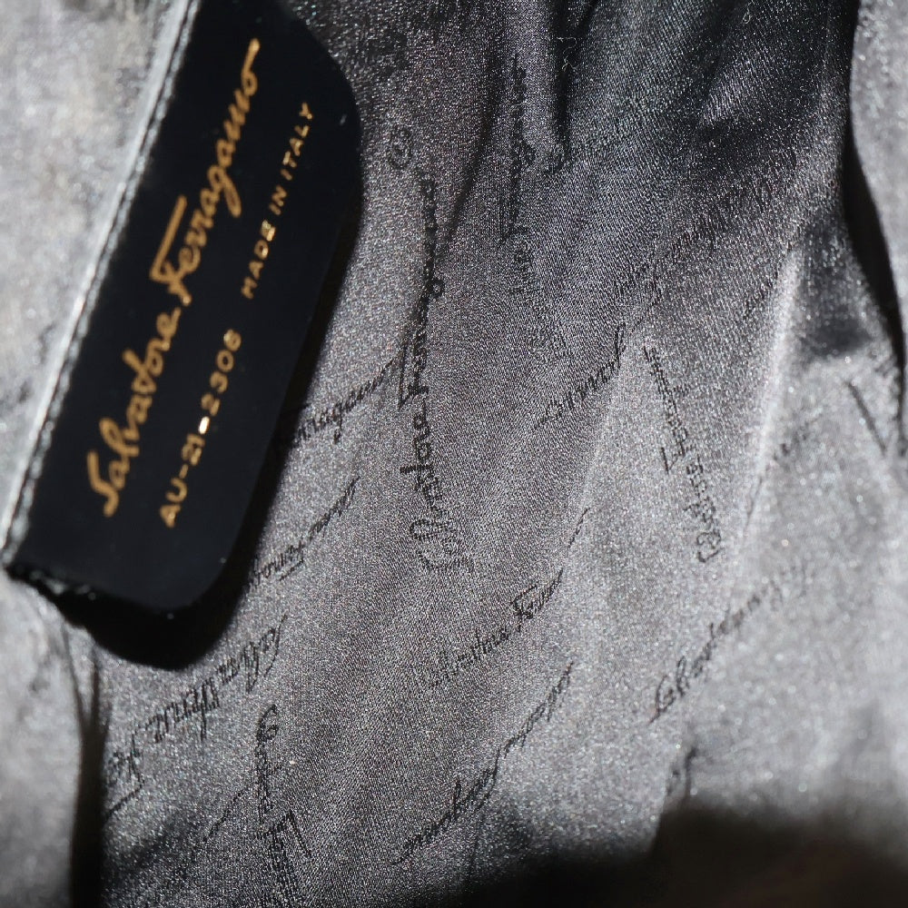 Salvatore Ferragamo(サルヴァトーレ フェラガモ) ガンチーニ ショルダーバッグ ハンドバッグ ブラック レザー ゴールド金具 ワンショルダー 肩掛け