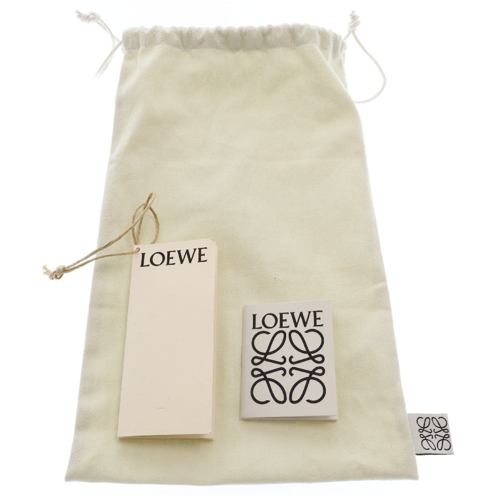 LOEWE(ロエベ) アナグラムカットアウト レザーショルダーバック ホワイト
