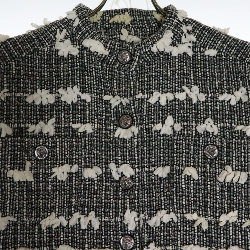 CHANEL(シャネル) 22年 ココマークボタン ファンシーツイード ノーカラーベスト ブラック/ホワイト レディース P73332V64910