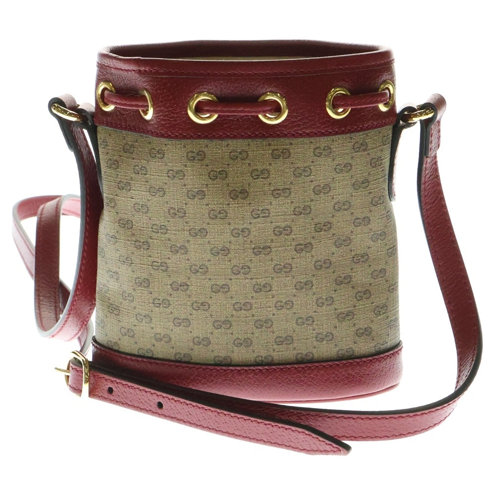 GUCCI(グッチ) ×ドラえもん マイクロ GG スプリーム ミニバケットバッグ ブラウン×チェリーレッド PVCレザー 647801