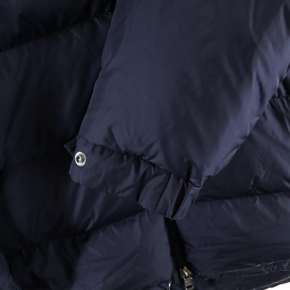 MONCLER(モンクレール) MONCENISIO モンチェニージオ アームロゴ フーデッドダウンジャケット ネイビー F20911C52200