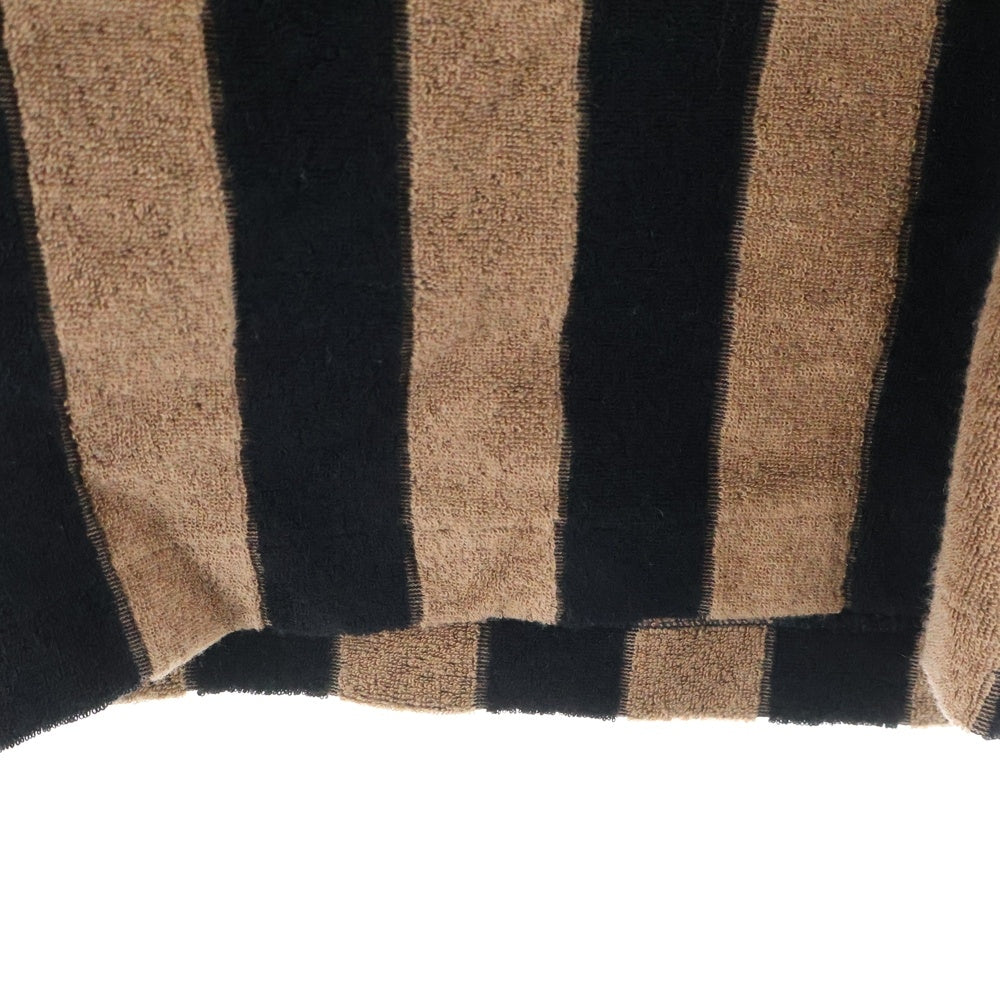 FENDI(フェンディ) 24SS FFロゴプレート ストライプ総柄 コットン パイル生地 ハーフ ショートパンツ ショーツ ブラック/ブラウン FB0689 ARYQ