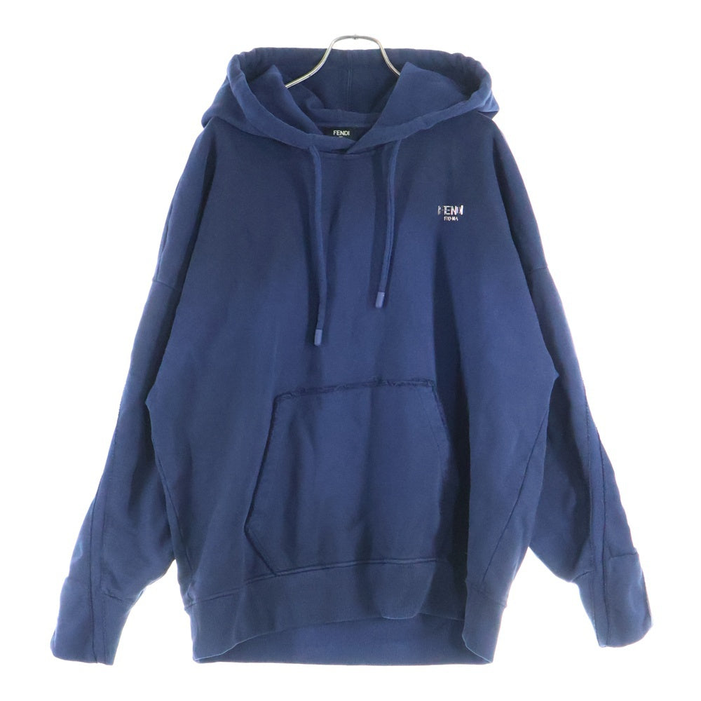 FENDI(フェンディ) 24AW ウォッシュ加工 メタルロゴプレート カットオフ プルオーバースウェットパーカー フーディー ネイビー FY1253 APM7