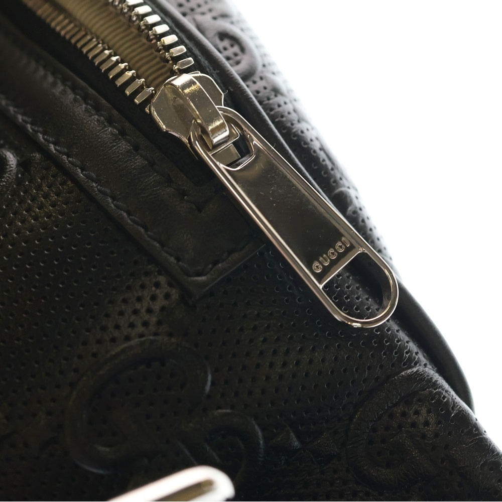 GUCCI(グッチ) GGエンボス ベルトバッグ ボディバッグ ウエストバッグ ブラック レザー 645093 シルバー金具