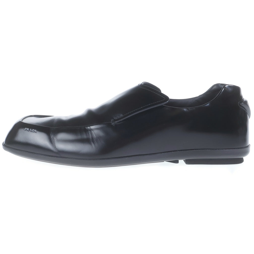 PRADA(プラダ) 24SS Square Toe Leather Loafer スクエアトゥ ブラッシュドレザーローファー 革靴 ブラック 2DG132