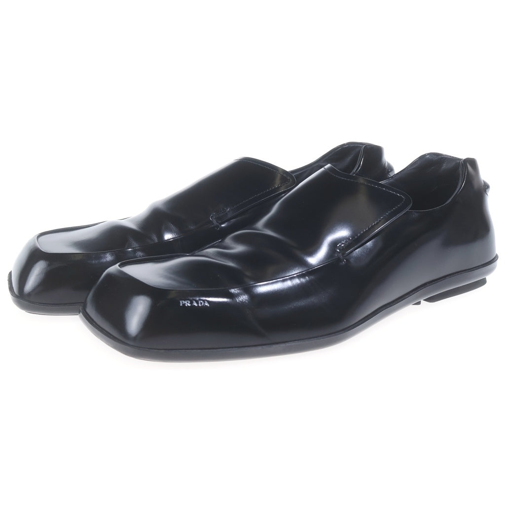 PRADA(プラダ) 24SS Square Toe Leather Loafer スクエアトゥ ブラッシュドレザーローファー 革靴 ブラック 2DG132
