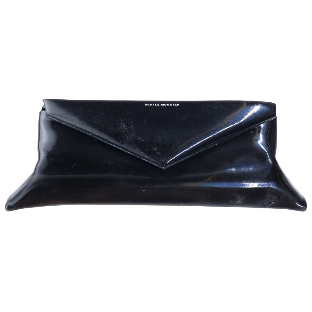 GENTLE MONSTER(ジェントルモンスター) ×Maison Margiela MM108 Leather キャットアイシェイプ サングラス アイウェア 54□21-145 ブラック レディース