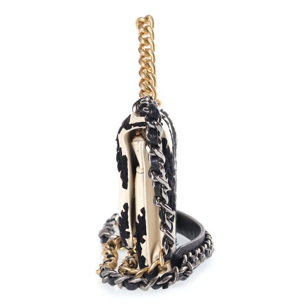 CHANEL(シャネル) シャネル19 チェーンウォレット ショルダーバッグ ホワイト/ブラック クロシェ/カーフスキン ゴールド金具 AP0957