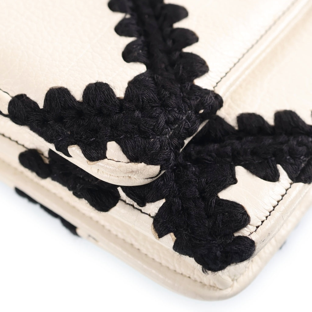 CHANEL(シャネル) シャネル19 チェーンウォレット ショルダーバッグ ホワイト/ブラック クロシェ/カーフスキン ゴールド金具 AP0957