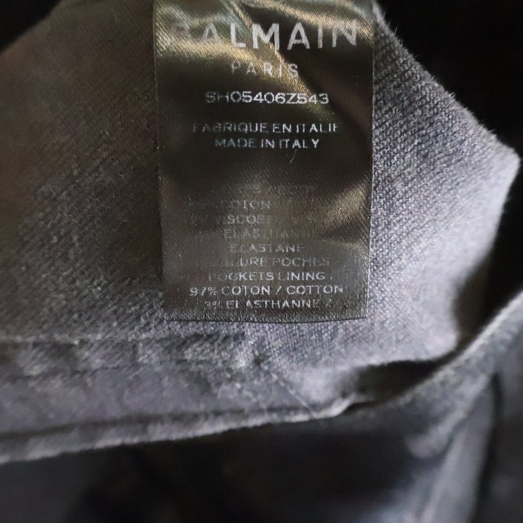 BALMAIN(バルマン) バックポケットロゴ ボタンフライ スリムストレートデニムパンツ ブラック SH05406Z543