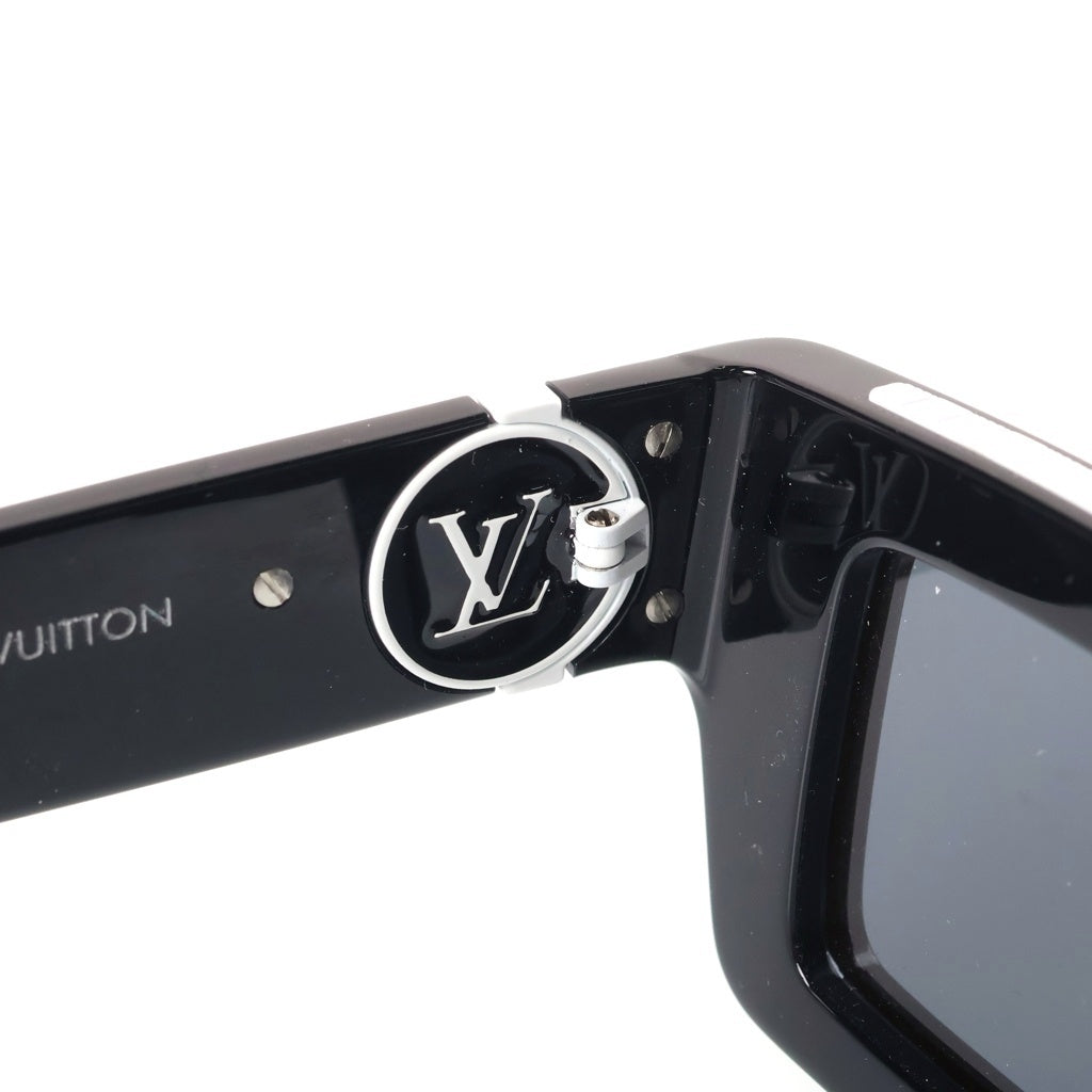LOUIS VUITTON(ルイヴィトン) LVクラシック スクエアフレーム サングラス アイウェア 眼鏡 ブラック