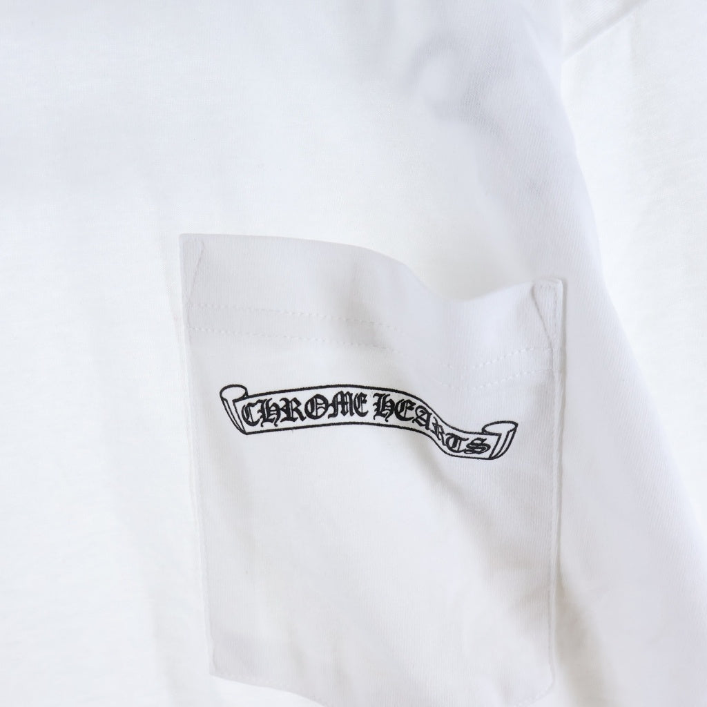 CHROME HEARTS(クロムハーツ) BACK ARCH LOGO SCROLL RABEL USA PRINT バックアーチロゴ スクロールラベル プリント ロングスリーブ 長袖Tシャツ ホワイト