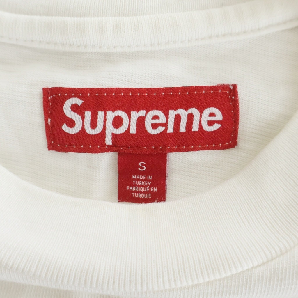 SUPREME(シュプリーム) 23AW OLD ENGLISH S/S TOP オールドイングリッシュ刺繍 半袖Tシャツ カットソー ホワイト