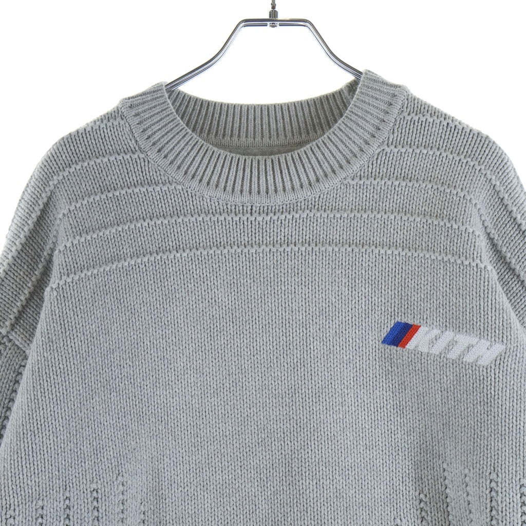 KITH(キス) xBMW Sven Crewneck Sweater ロゴ刺繍 クルーネック ニット セーター グレー