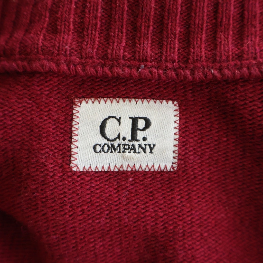 C.P. Company(シーピーカンパニー) ゴーグル ジップアップ ニット カーディガン レッド 07CMKN066A 005504A
