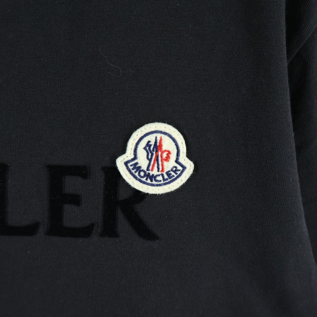 MONCLER(モンクレール) 25SS ワッペン ロゴ プリント 半袖カットソー Tシャツ ブラック K10918C00075