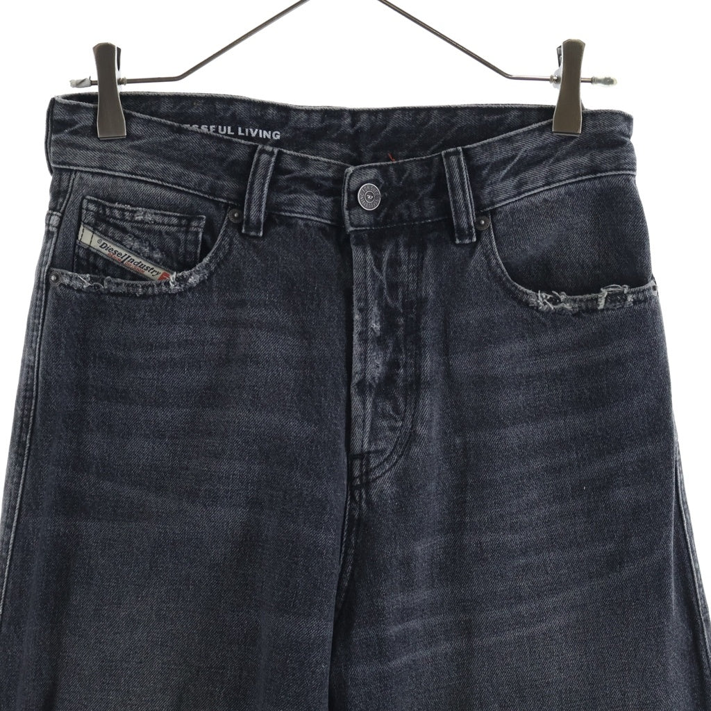 DIESEL(ディーゼル) STRAIGHT JEANS ボタンフライストレート デニムパンツ ジーンズ グレー 007X4