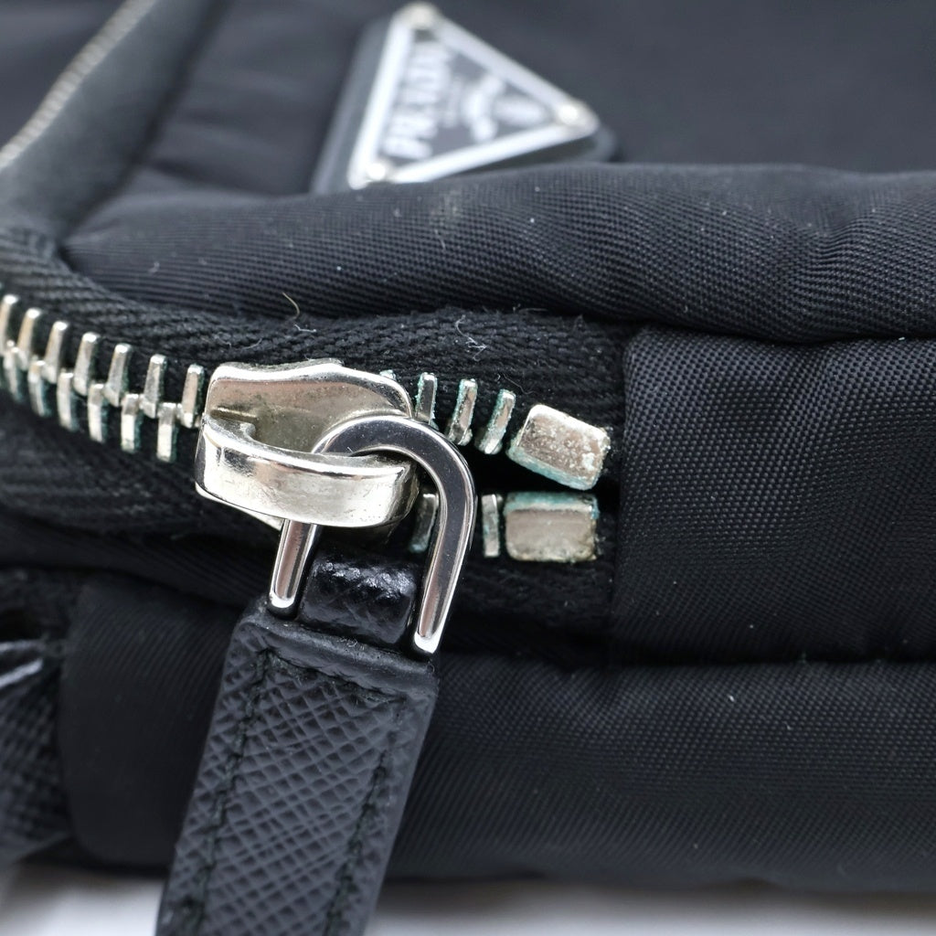 PRADA(プラダ) Re-Nylon ショルダーポーチ スマートフォンケース ブラック 2ZT024 レディース