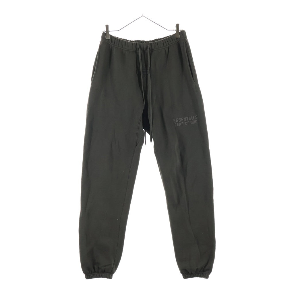 FEAR OF GOD ESSENTIALS(フィアオブゴッド エッセンシャルズ) ラバー ロゴ プリント スウェット パンツ カーキ