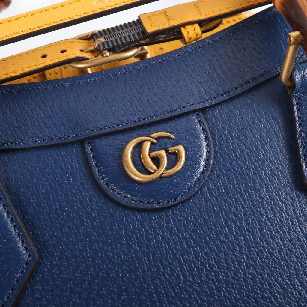GUCCI(グッチ) Diana ダイアナ バンブー ハンドル 2WAY レザー ハンド ショルダーバッグ ブルー 703218 レディース