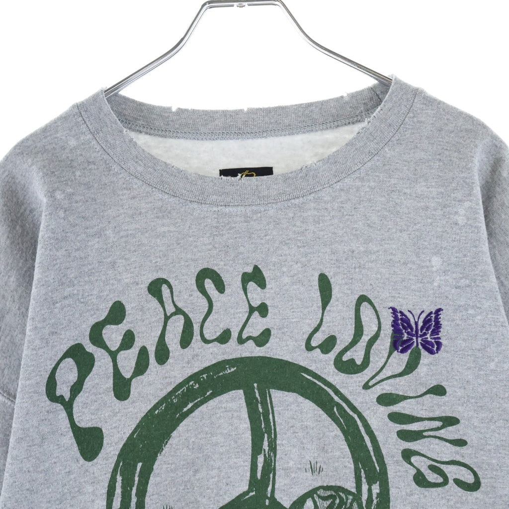 Needles(ニードルス) ×Sasquatchfabrix Savage Sweat Peace Loving Nation ×サスクワァッチファブリックス フロントプリントクルーネックスウェットシャツ グレー 24SS-CSL-070