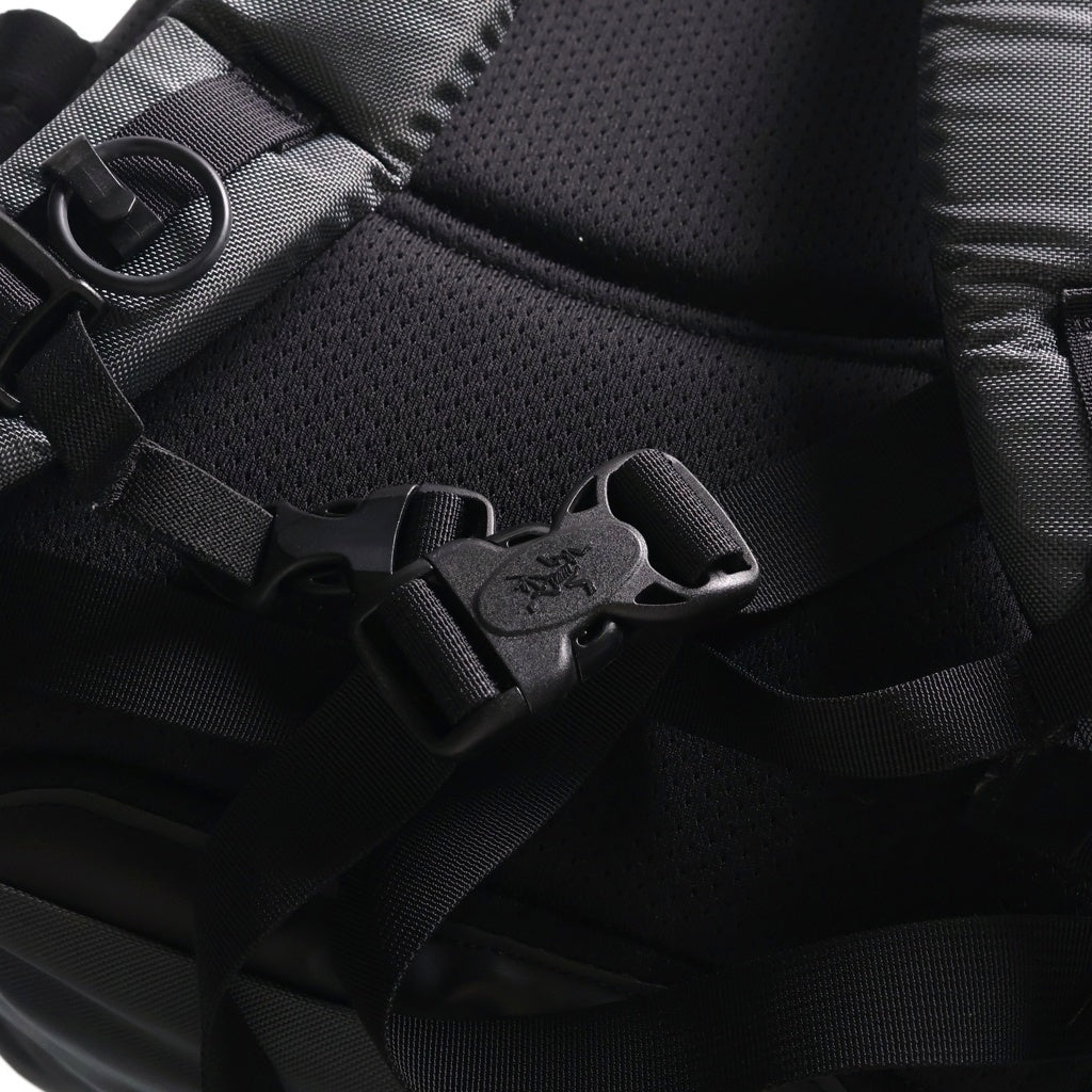 ARC'TERYX(アークテリクス) Mantis 26 マンティス バックパック リュック グレー 7715-105855