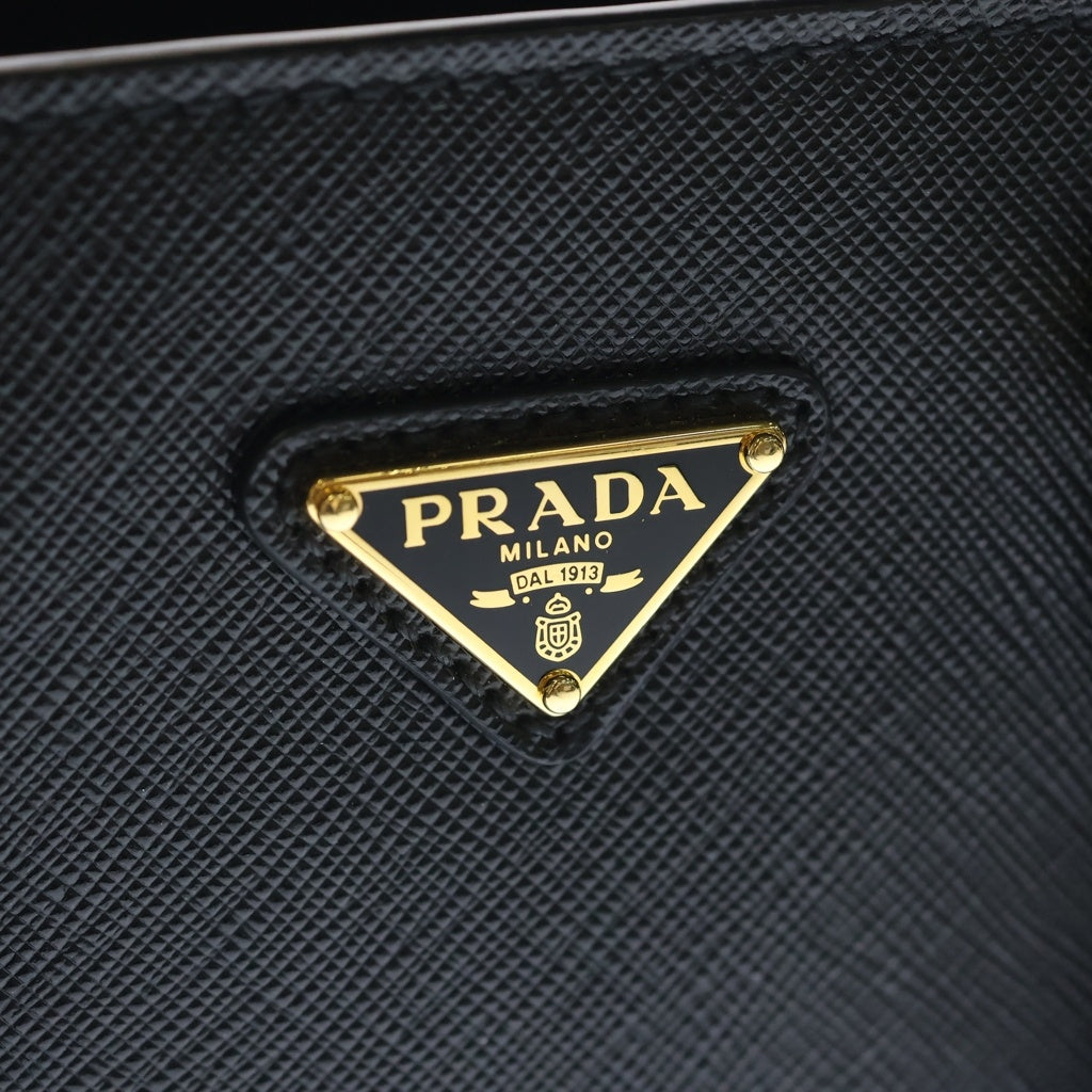 PRADA(プラダ) サフィアーノ 2WAYミニバッグ ハンドバッグ ショルダーバッグ ブラック サフィアーノレザー 1BA380 ゴールド金具 レディース
