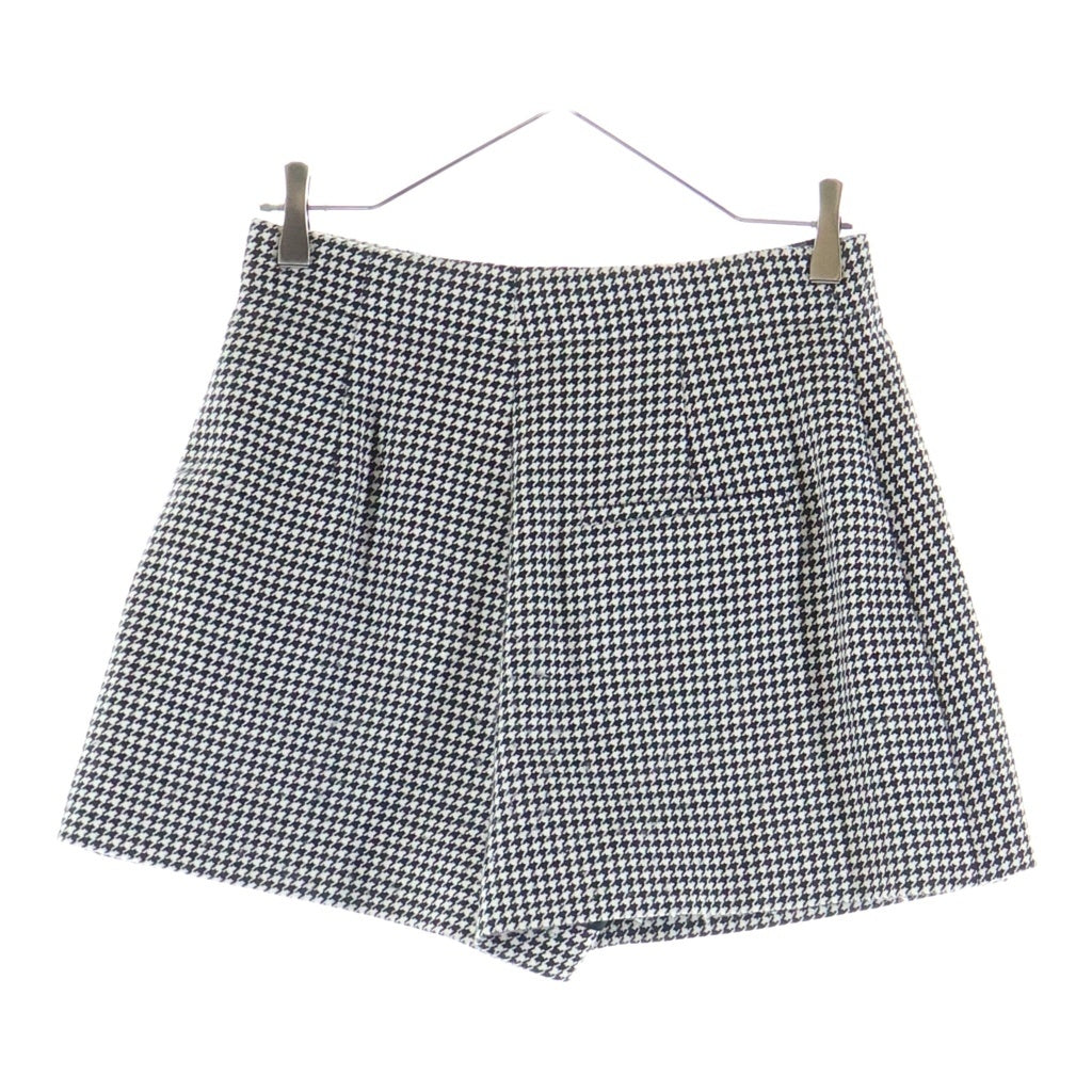 Christian Dior(クリスチャンディオール) ハウンドトゥース 千鳥格子 ウールショートパンツ ホワイト/ブラック レディース 251P45A1317