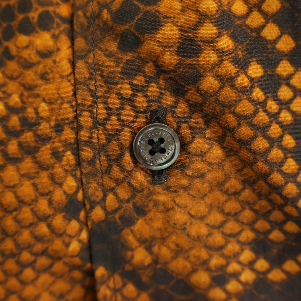 JOHN LAWRENCE SULLIVAN(ジョンローレンスサリバン) PYTHON PRINTED COTTON REGULAR COLLAR SHIRT パイソン総柄プリント レギュラー 長袖シャツ オレンジ/ブラウン 3A002-0224-22