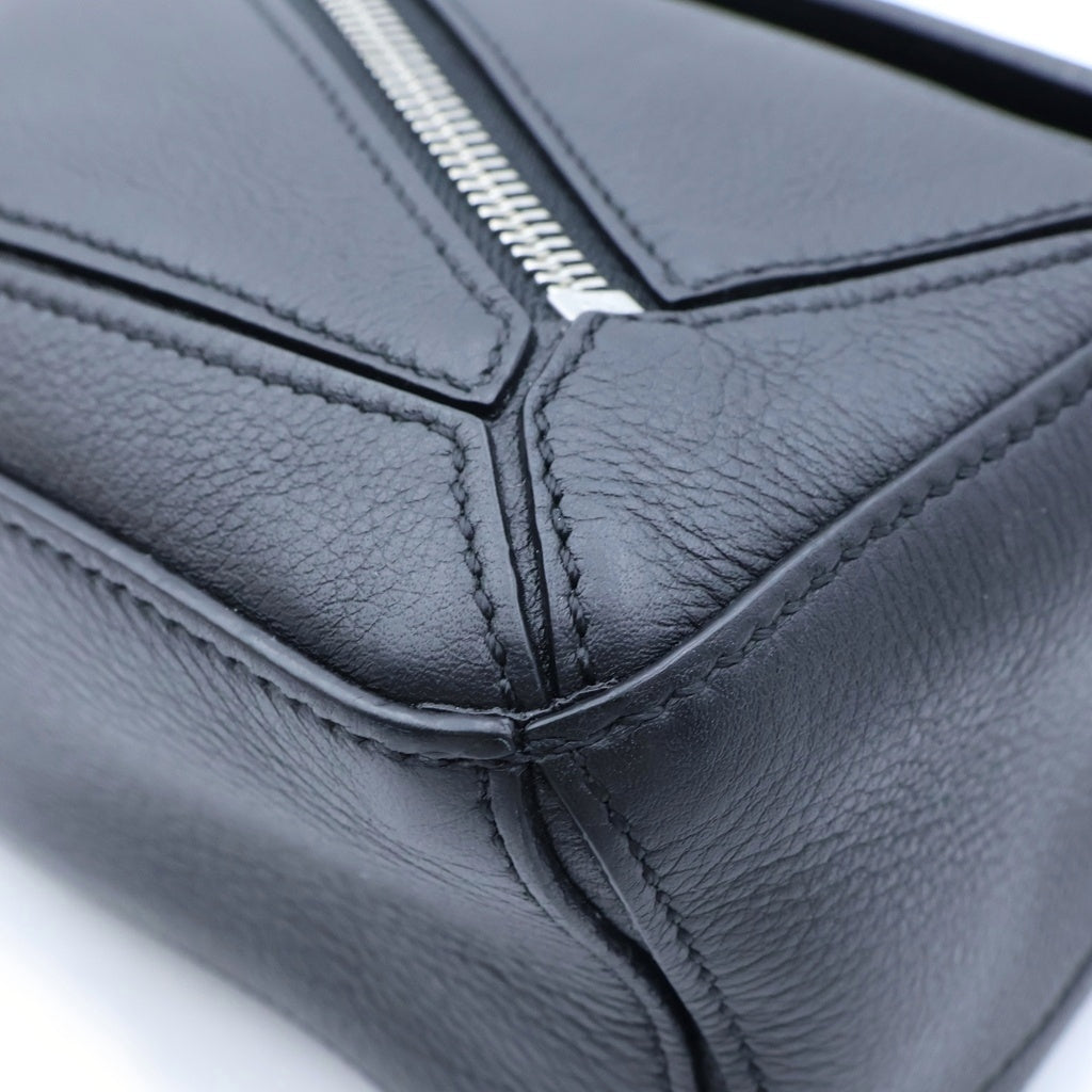 LOEWE(ロエベ) クロスボディバッグ パズル バムバッグ スモール ショルダーバッグ ブラック レザー B510SEBX02 シルバー金具 レディース
