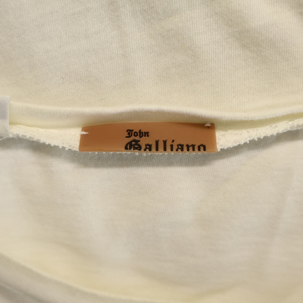 John Galliano(ジョン ガリアーノ) アーカイブ ニュースペーパー 本人ロゴプリント 半袖Tシャツ カットソー ホワイト AUT723S