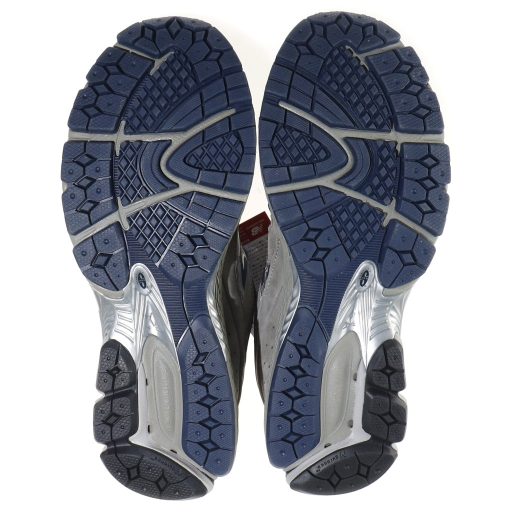 New Balance(ニューバランス) ヌバック/メッシュローカットスニーカー グレー US9.5/27.5cm ML2002RA