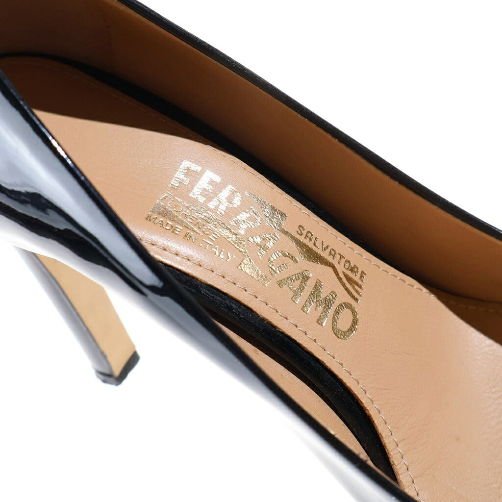 FERRAGAMO(フェラガモ) ラウンドトゥ プレーンヒールパンプス ブラック DG69554
