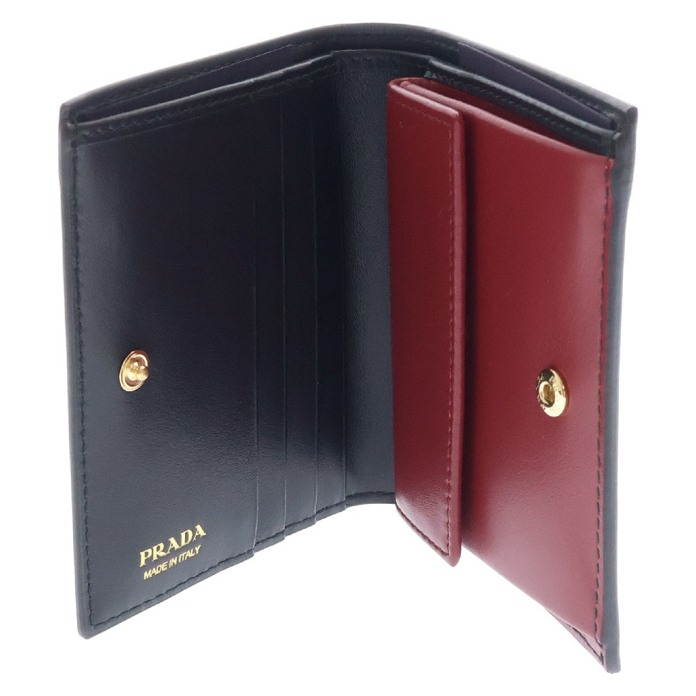 PRADA(プラダ) トライアングルロゴ パテント ウォレット 財布 ブラック