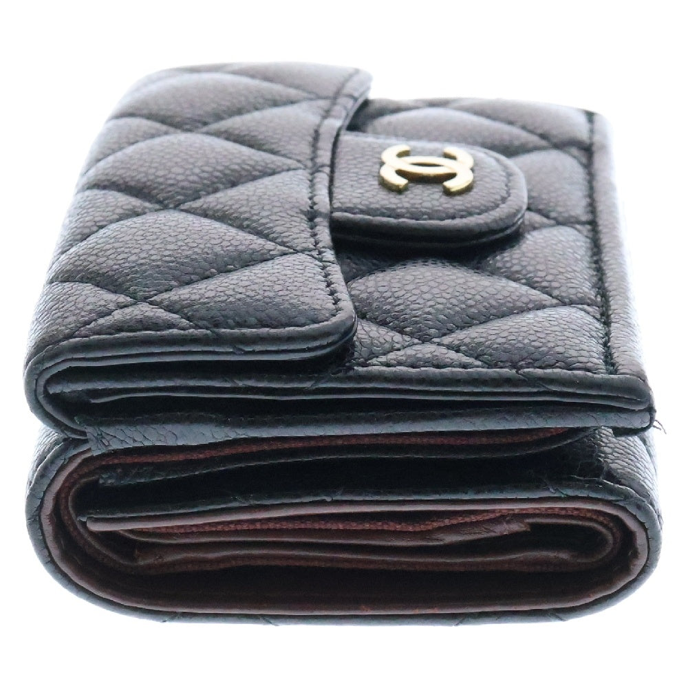 CHANEL(シャネル) スモール フラップウォレット 黒 キャビアスキン シルバー金具 三つ折り財布 ゴールド金具 ランダムシール