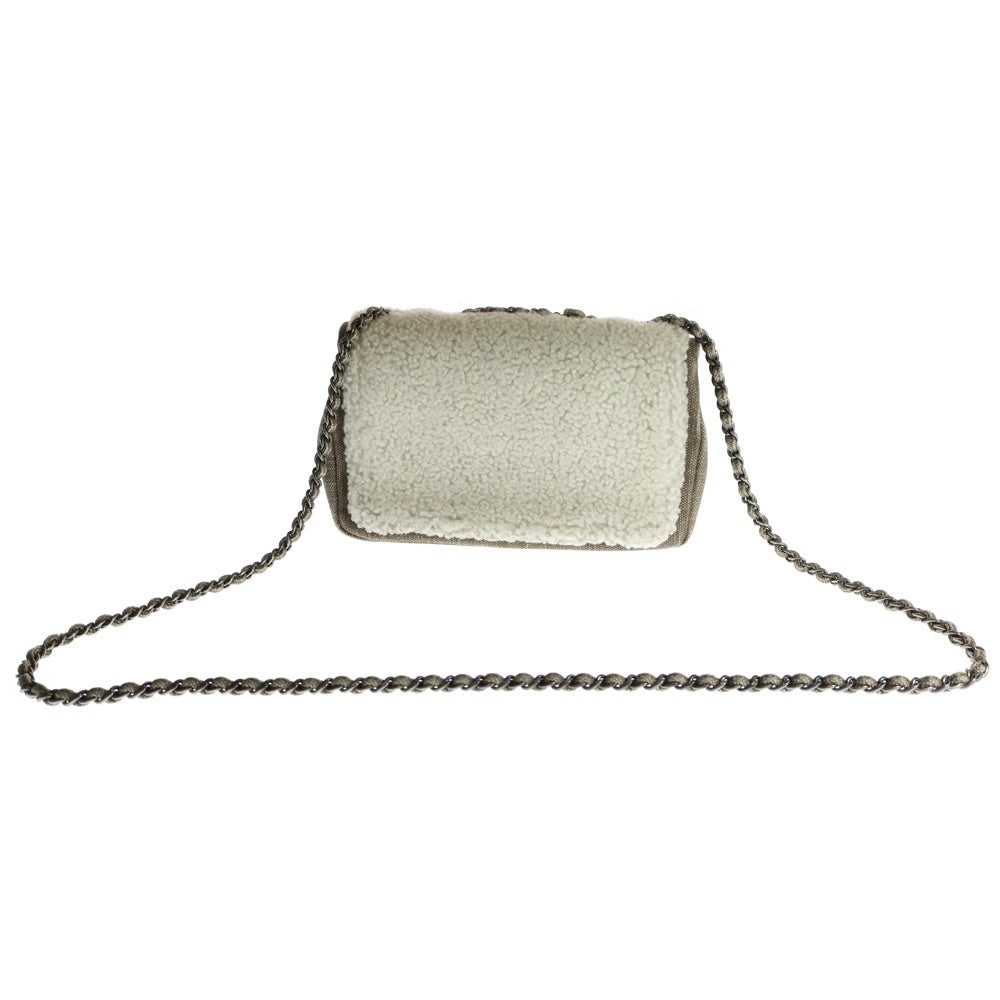 CHANEL(シャネル) パリダラス チェーン ショルダーバッグ ムートン ホワイト×ブラウン シアリング キャンバス シルバー金具 A92465
