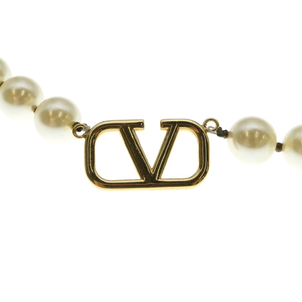 VALENTINO(ヴァレンティノ) Vロゴシグネチャー パールネックレス ホワイト×ゴールド