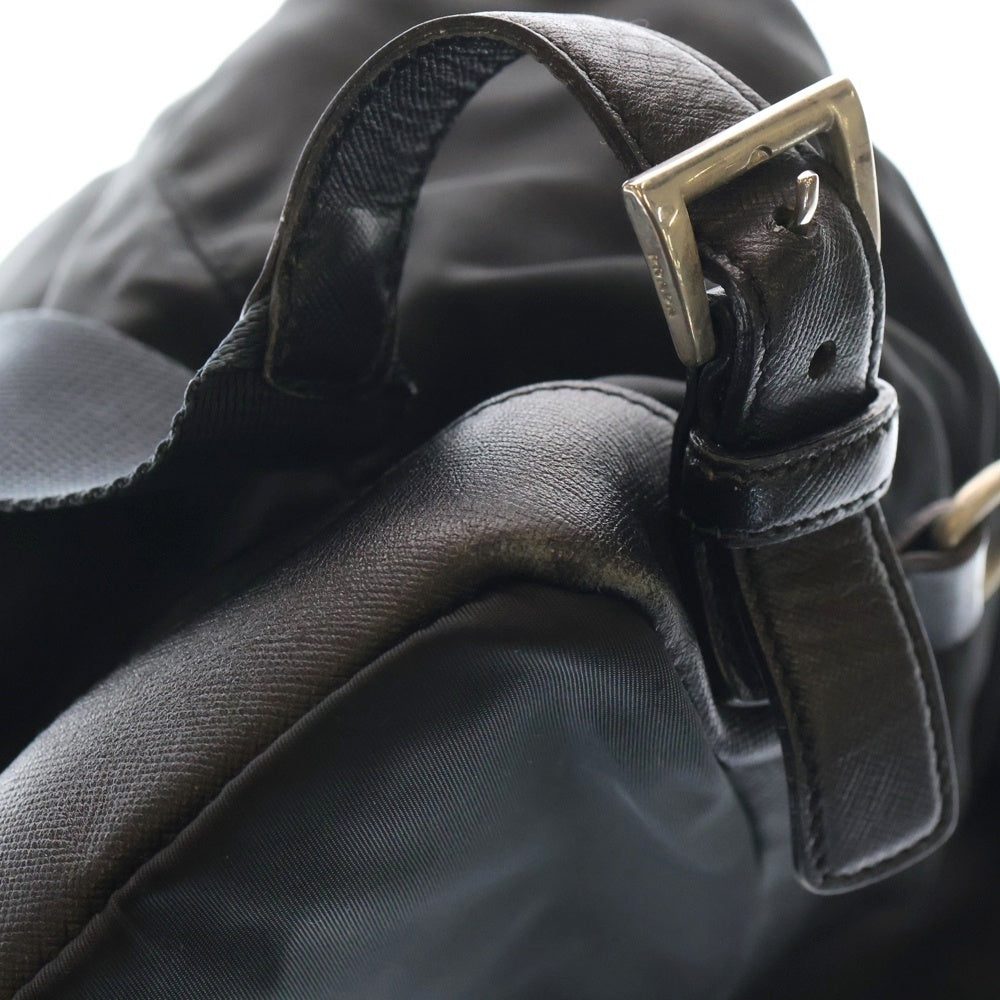 PRADA(プラダ) トライアングルロゴ リュックサック バックパック ブラック ナイロン テスート シルバー金具 レディース