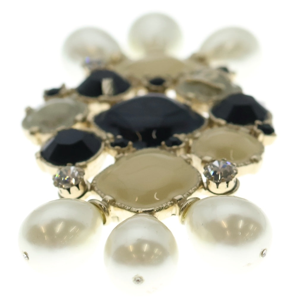 CHANEL(シャネル) グリポア パール付きブローチ ココマーク ストーン ピンバッジ ブラック×ベージュ×ゴールド 08A レディース