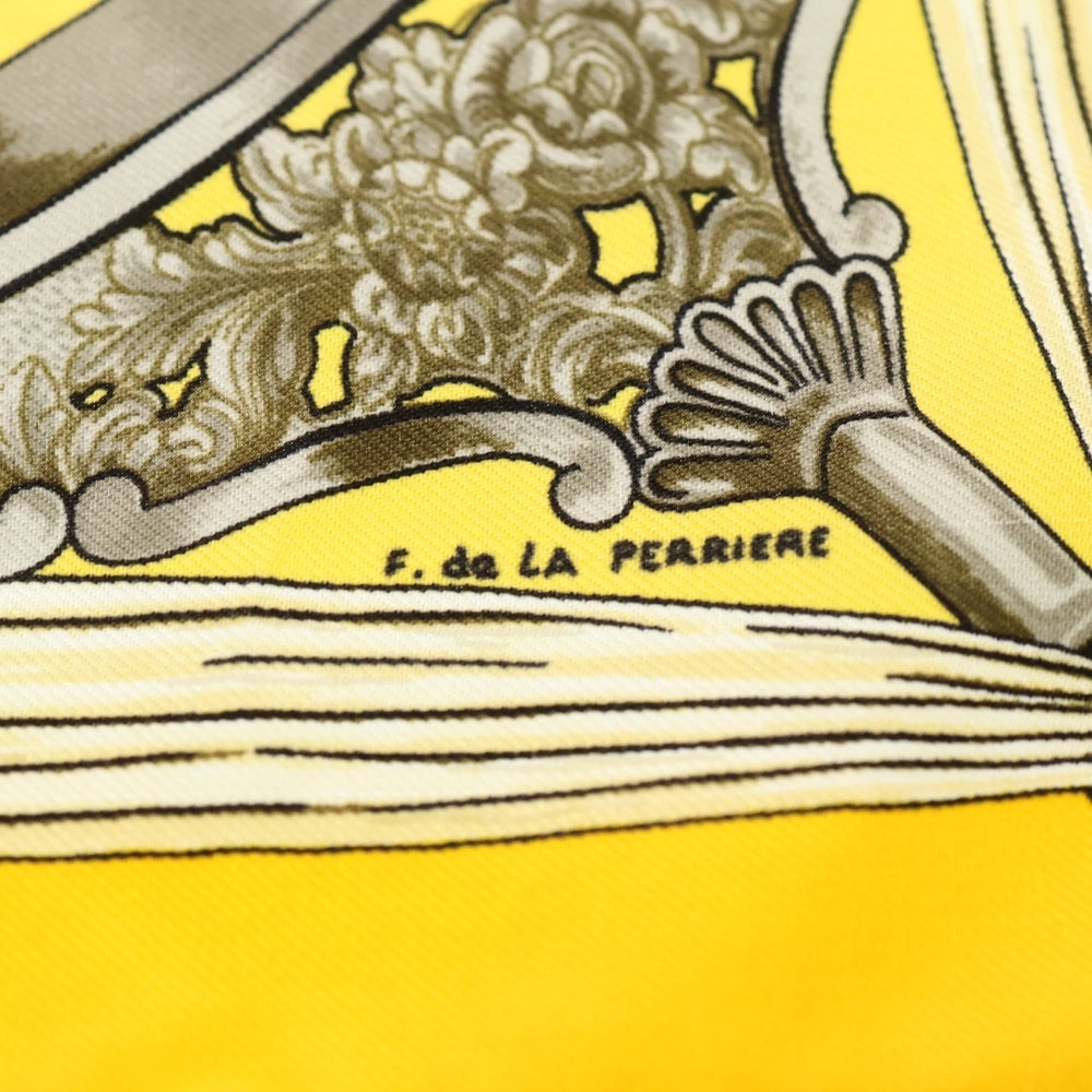 HERMES(エルメス) カレ40 Etriers シルクスカーフ イエロー レディース