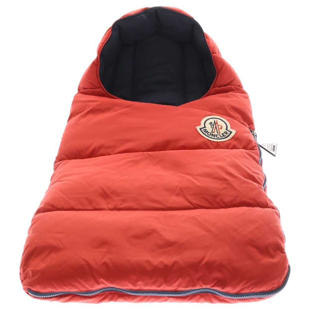 MONCLER(モンクレール) ワッペンロゴ ダウン おくるみ レッド キッズ 240001170873